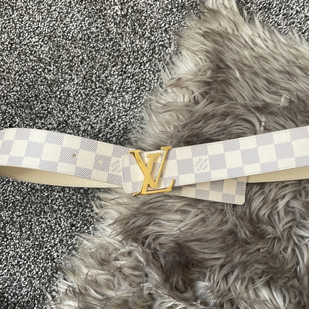 Mens Louis Vuitton belt